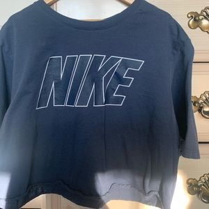Old school cropped Nike tee